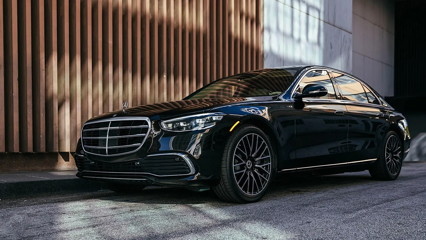 Mercedes S-Class - Luxury Sedan